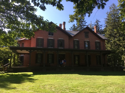 Hayes Residence3